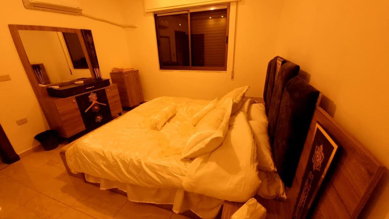 Sbatin Madba Apartamento Madaba Habitación foto